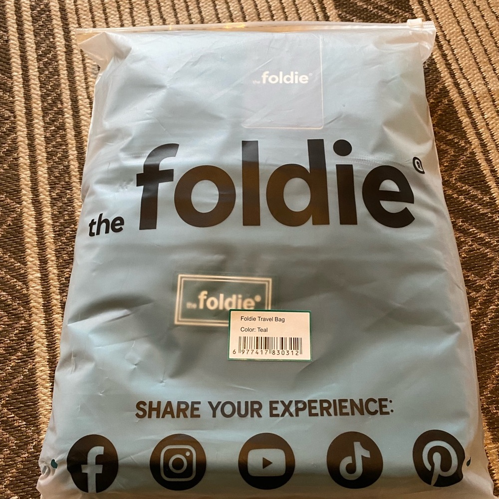 Foldie Travel  Bag - Picture 5 of 5